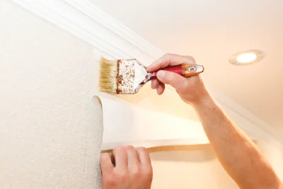 Pose de papier peint à Fuissé — revêtements muraux et toiles de verre